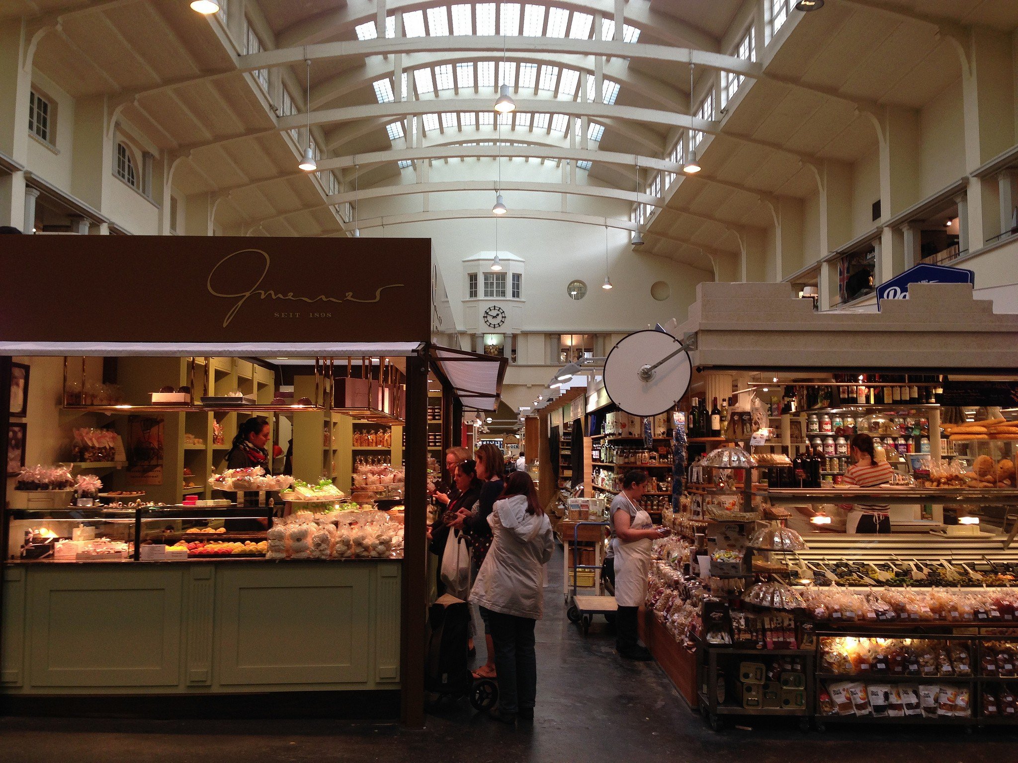 🛒 마르크트할레 슈투트가르트 (Markthalle Stuttgart)